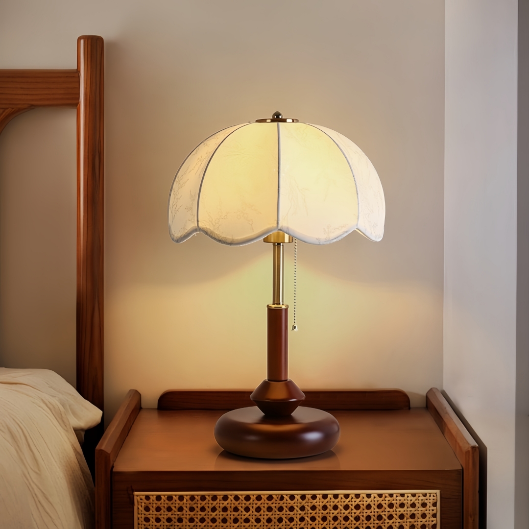Vintage Lighting Decor - Vintage Scalloped Dome Table Lamp for