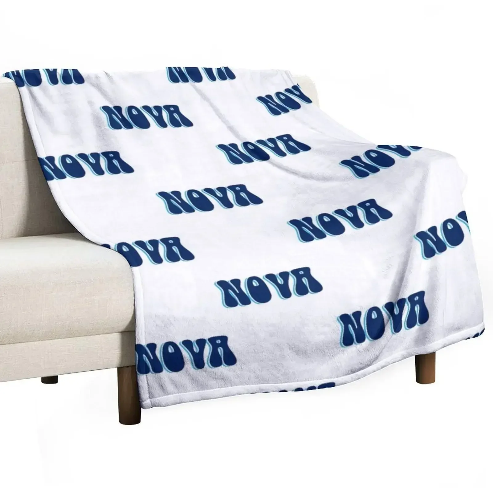 Nova Villanova University Thro - Nova Decor & Lighting Juletrelys recension och pris